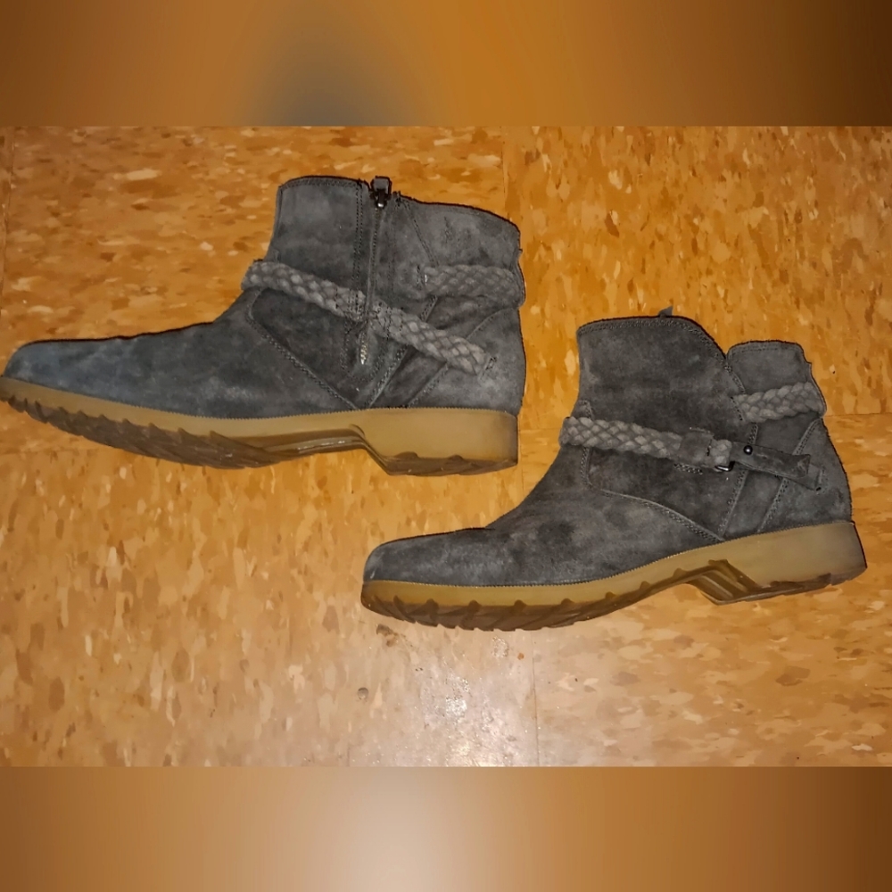 Teva Boots